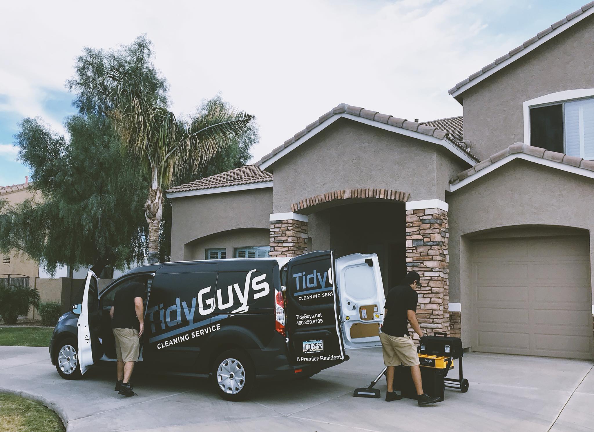 TidyGuys - Cleaning Service